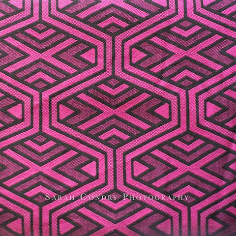 Tragetuch Woven Wings Doodle City Doodle Fuschia (Wolle) Image