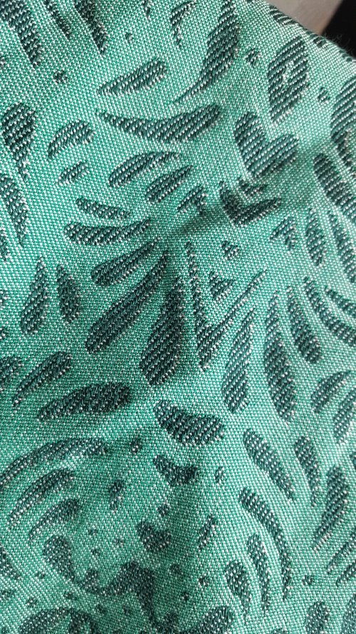 Lovaloom Petalon Emerald Wrap (linen) Image