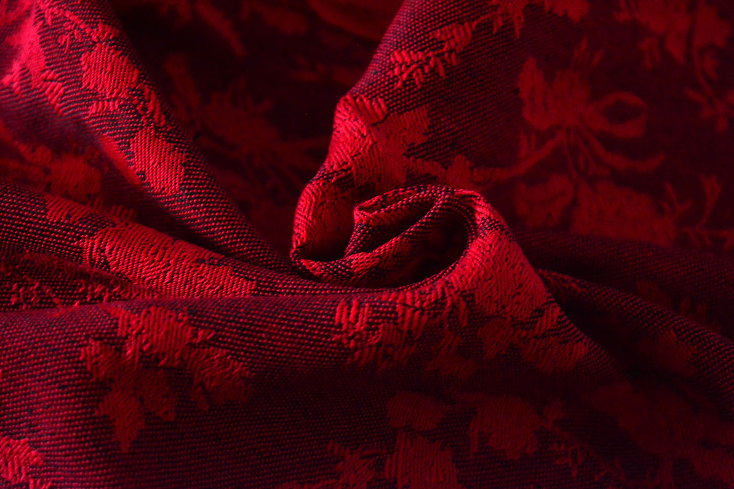 Luluna Slings AIDA RED LIPS Wrap (linen) Image