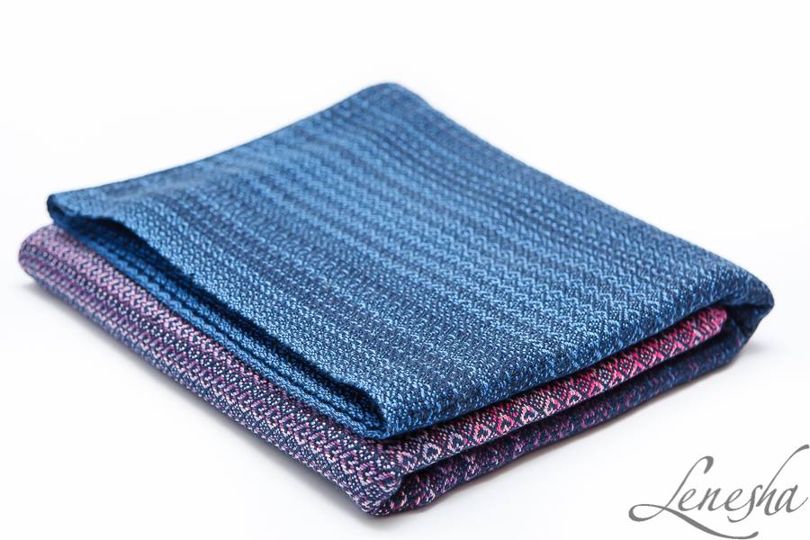 Lenesha From 2 to 2 hearts navy Wrap (cashmere) Image