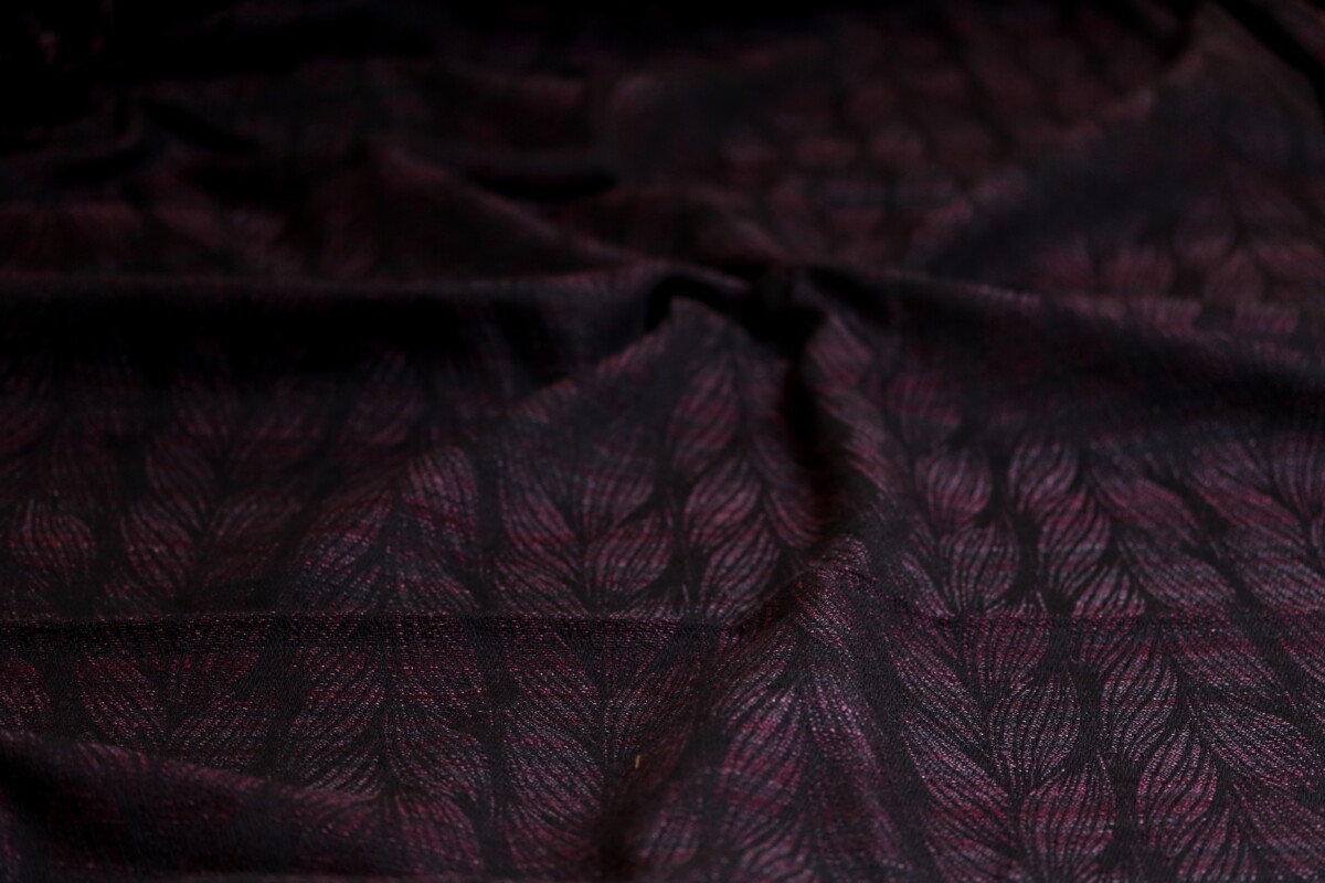 Neisna Juuri Blackberry  Wrap (schappe silk) Image