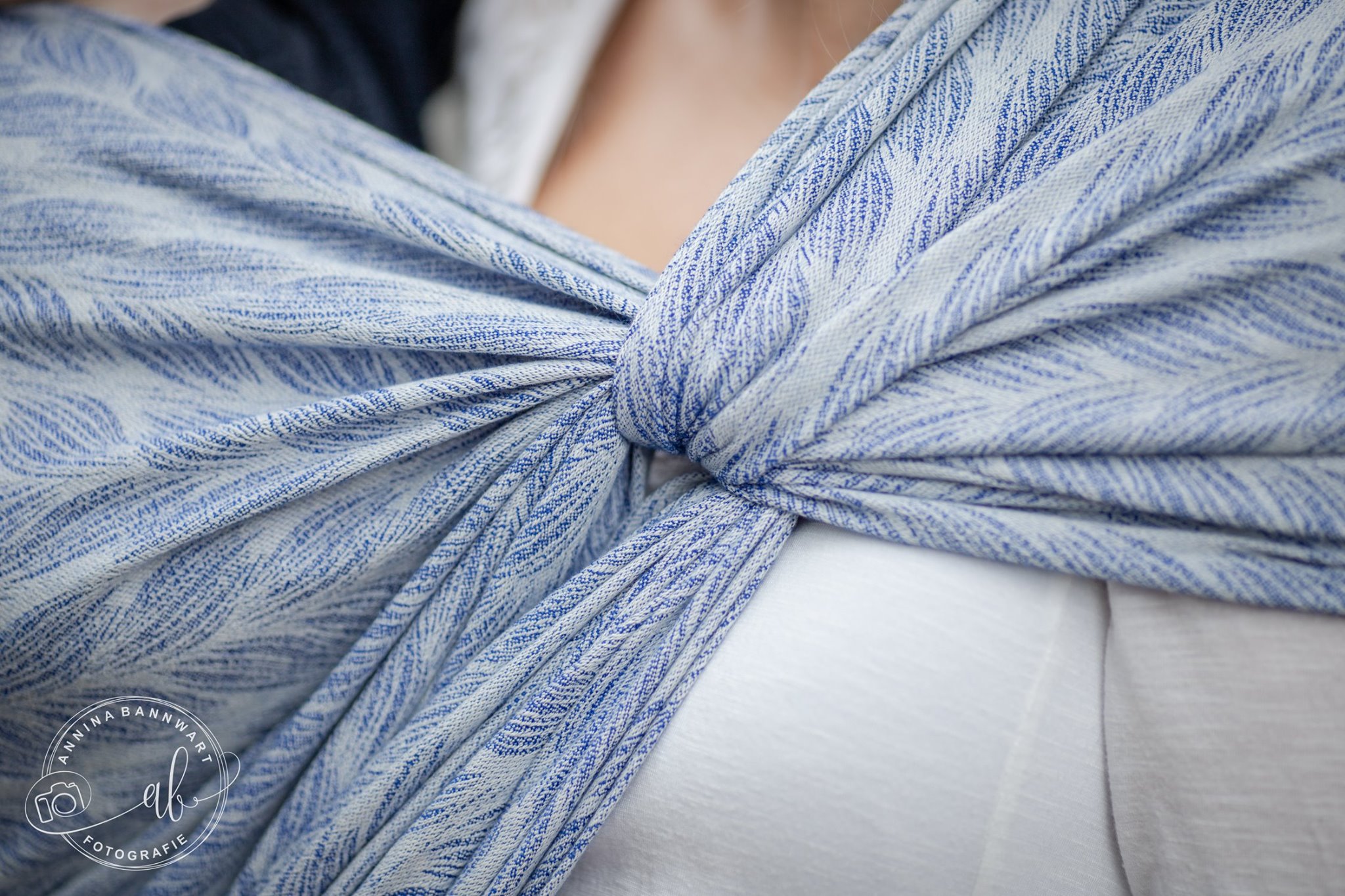 Neisna Juuri Bleu Roi Wrap (silk, cashmere) Image