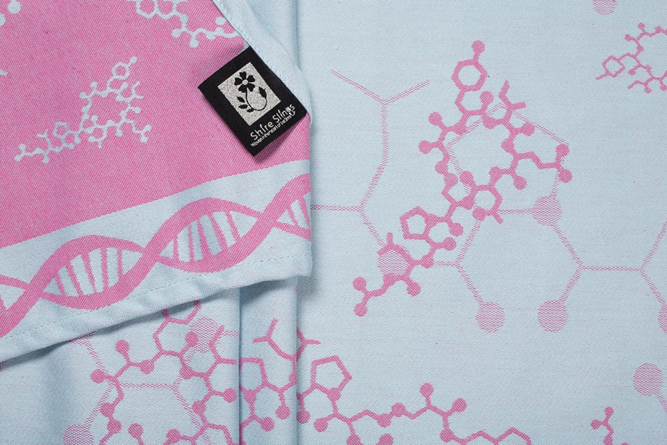 Shire Slings Molecule Love Geek in Acid Fuchsin Wrap  Image