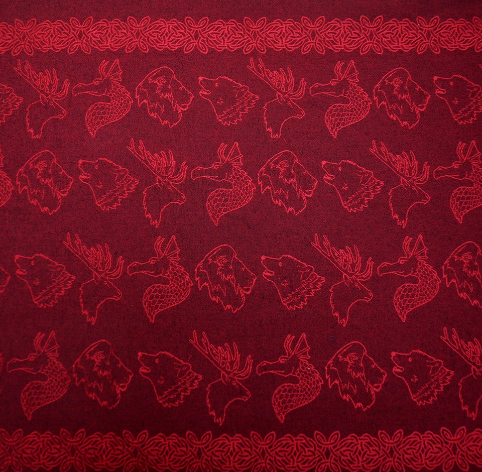 Baie Slings Sigils in Crimson Wrap (linen) Image