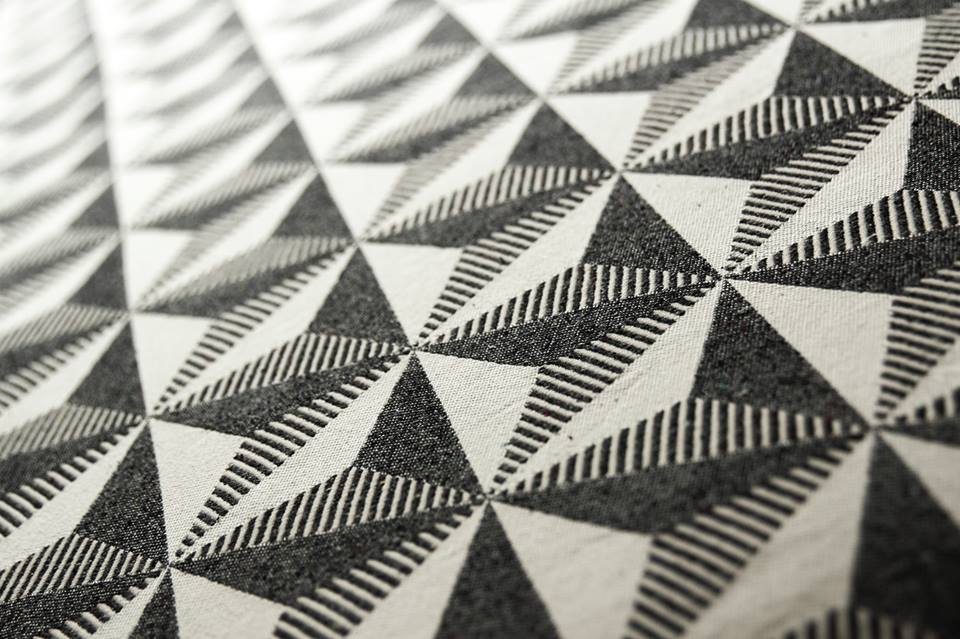 Omnifera Kubista Iluzionista Wrap (japanese silk) Image