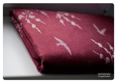Natibaby Swallows wine red Wrap (nettle, silk) Image