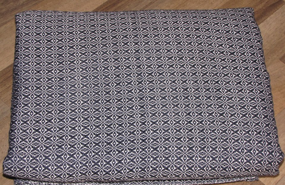 Linuschka Edelweiss Wrap (silk, cashmere) Image