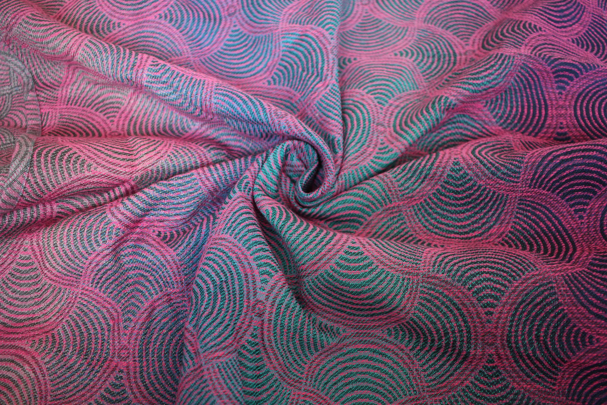 Yaro Slings Gravity Duo Aqua Grad Black Pink Flame Wrap  Image