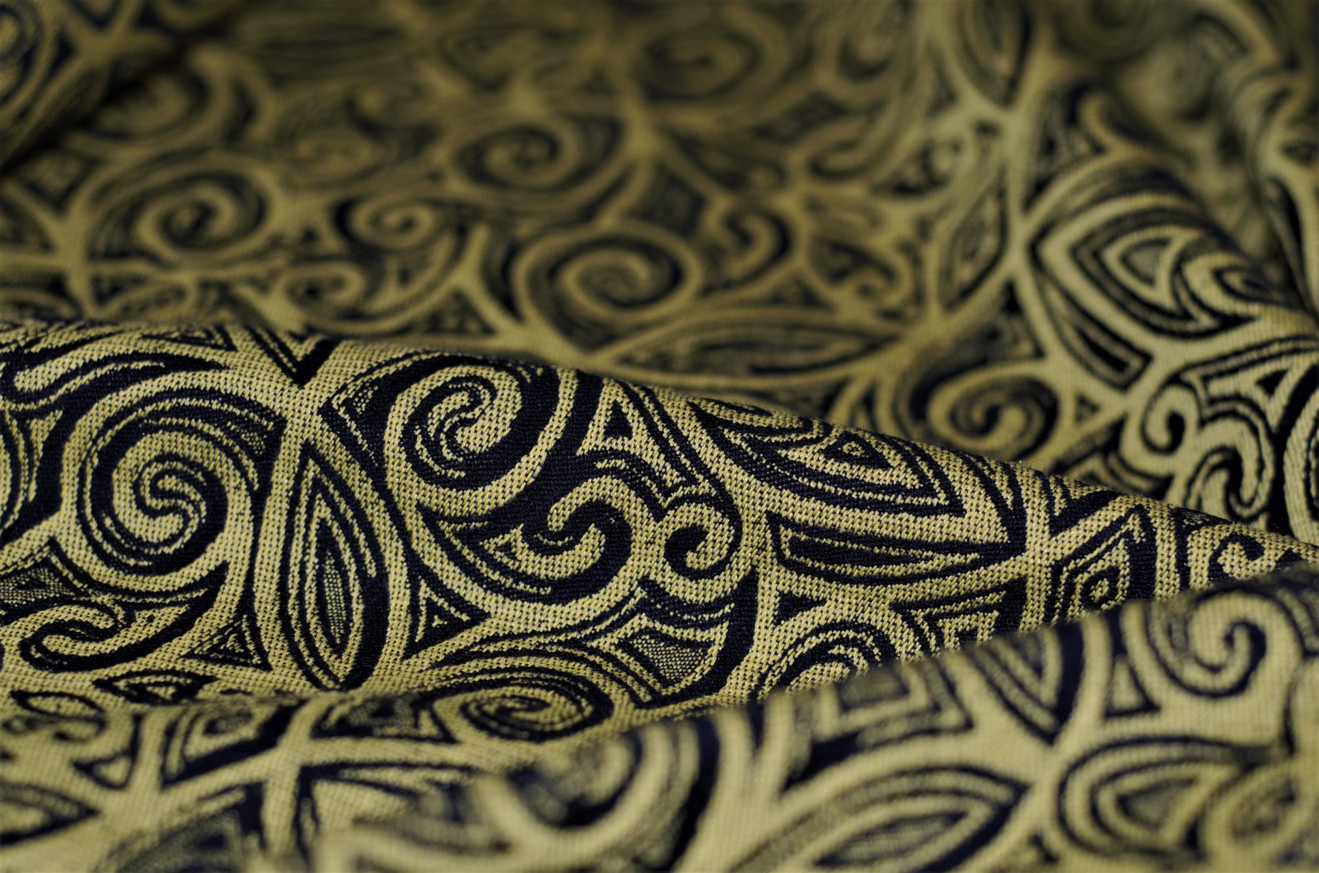 Mokosh-wrap Eywa Treasures of the Dragon Wrap (mulberry silk) Image