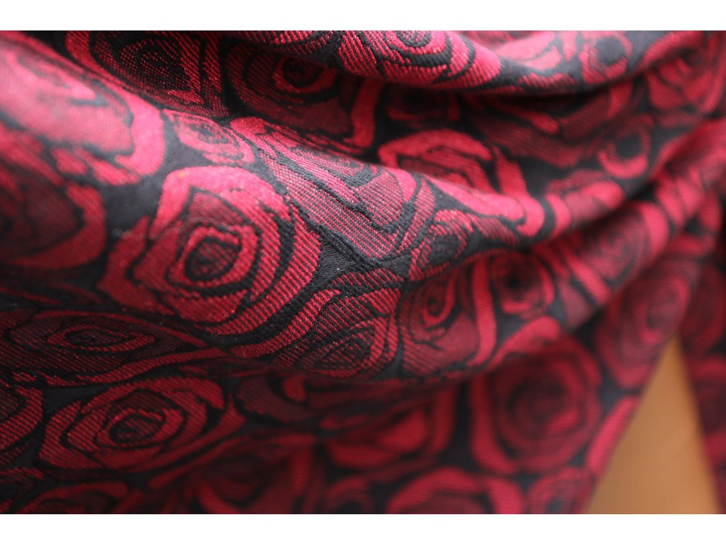 Yaro Slings Roses Duo Red Black Glam Wrap (glitter) Image