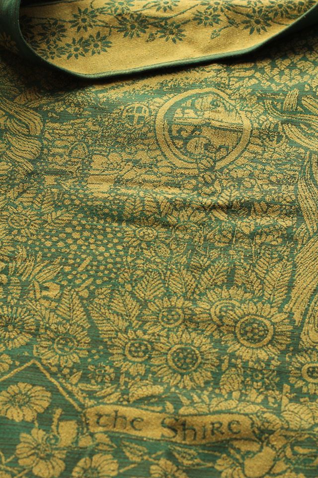 Oscha Shire Concerning Hobbits Wrap (bourette silk) Image